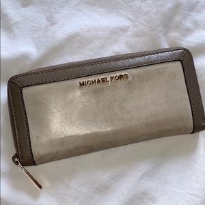 Michael Kors Wallet!